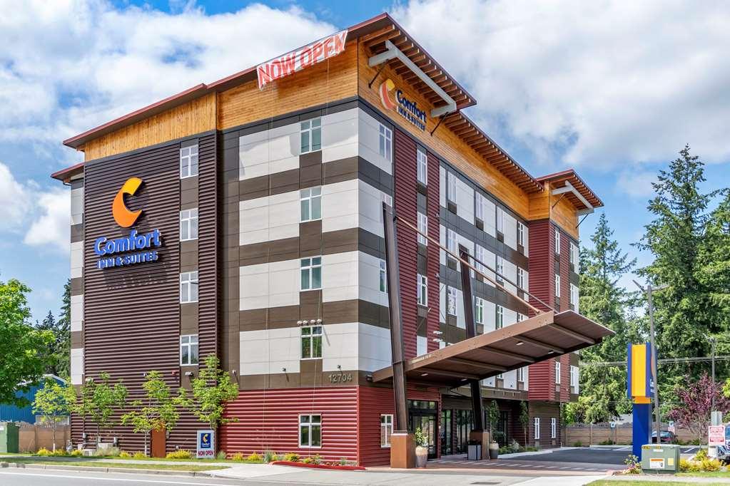 Comfort Inn & Suites Lakewood By Jblm מראה חיצוני תמונה